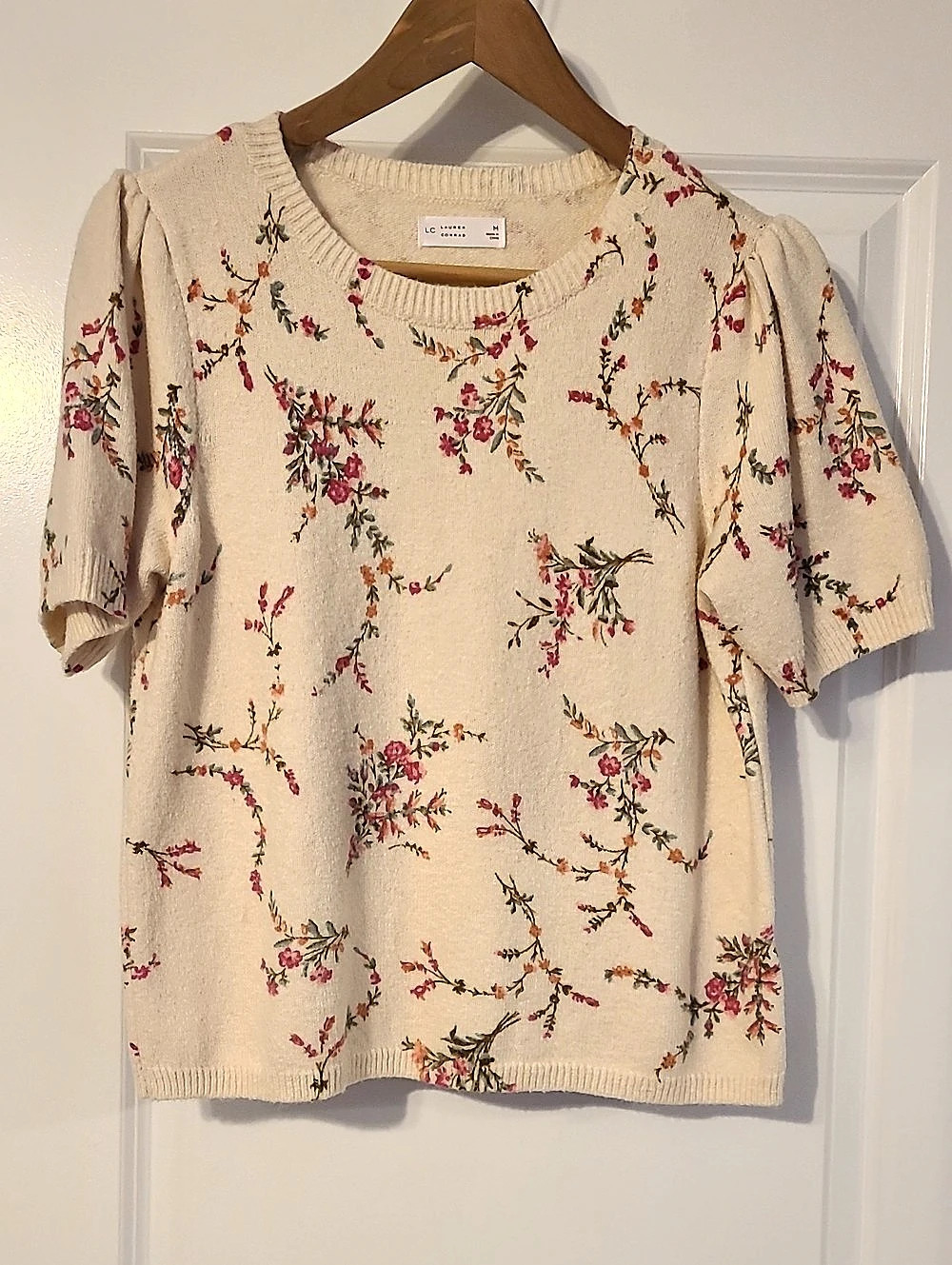 Lauren Conrad Floral Knit Sweater in Cream & Pink Size Medium